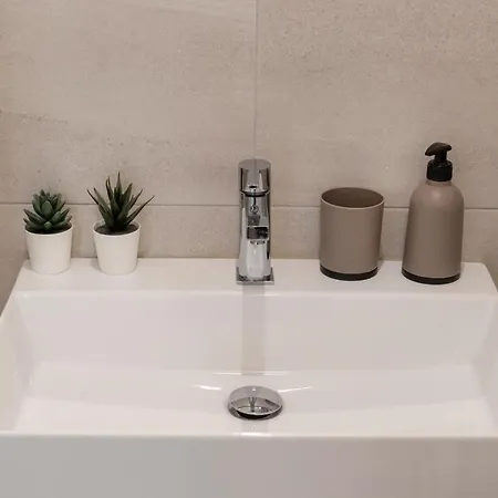 Angelico Terrace Modern Daire *