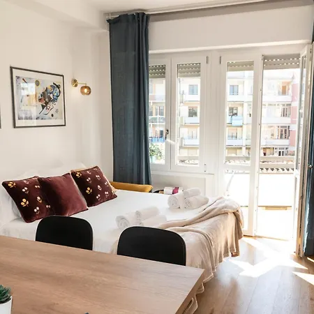 Angelico Terrace Modern Daire *