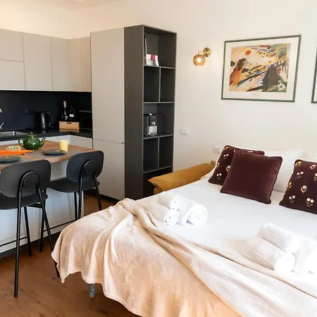 Angelico Terrace Modern Floransa